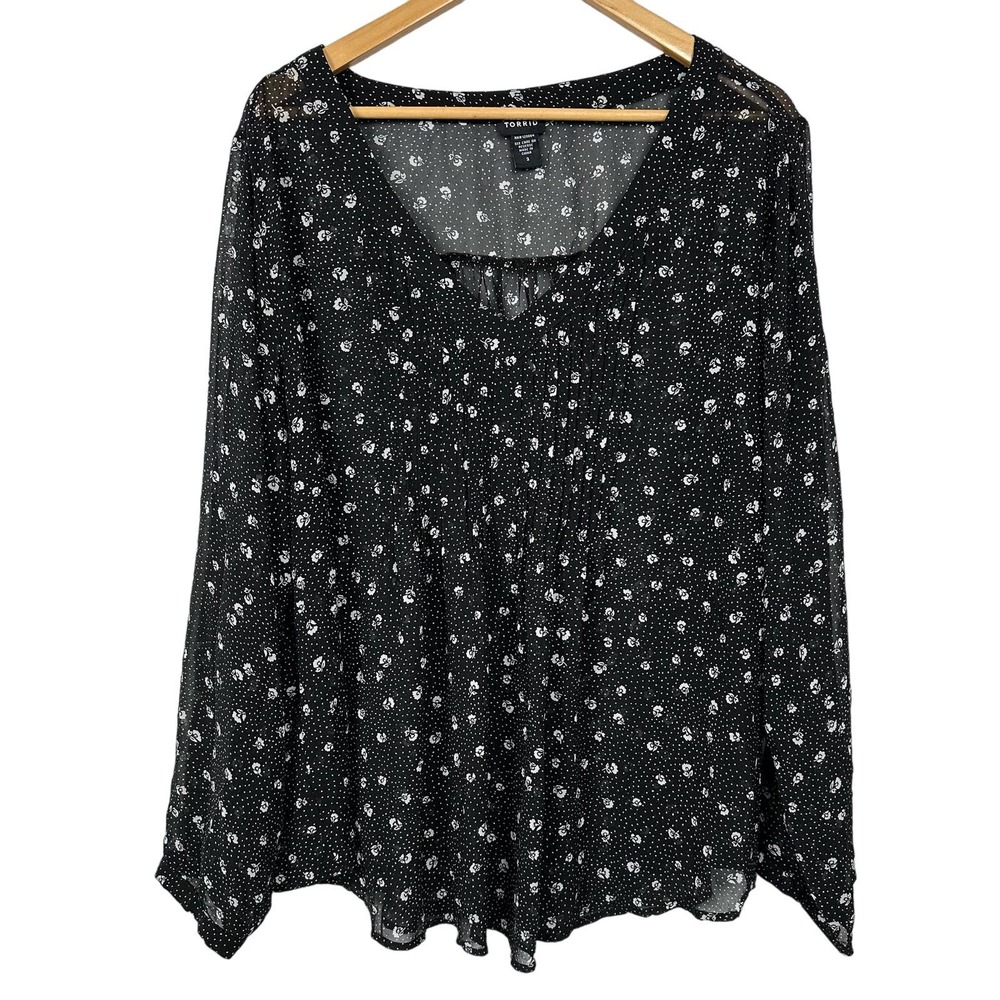 Torrid Womens Size 3 Black White Floral V-Neck Pleated Long Sleeve Blouse Top